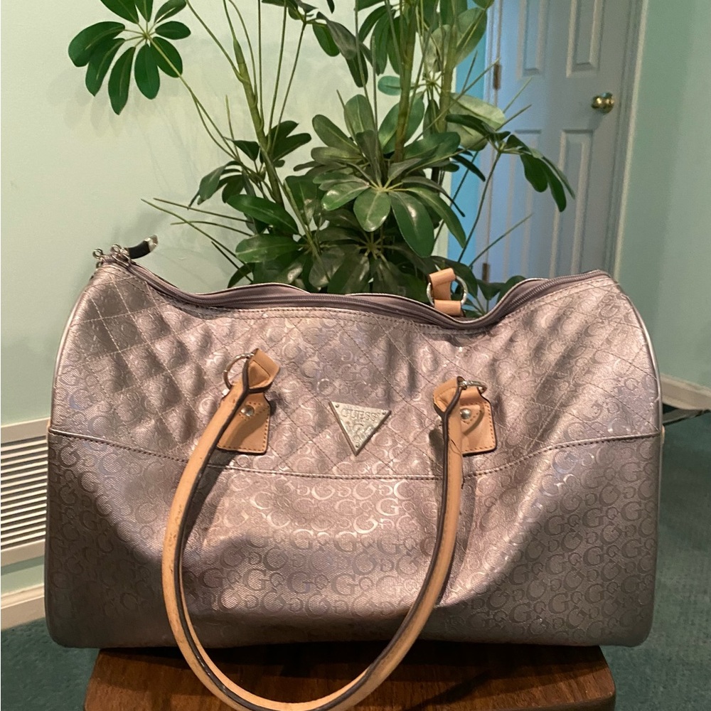 COPY - Guess Weekender Bag